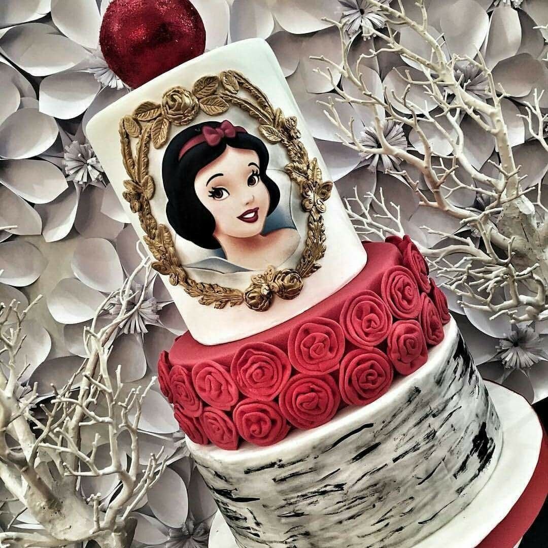 Торт Белоснежка