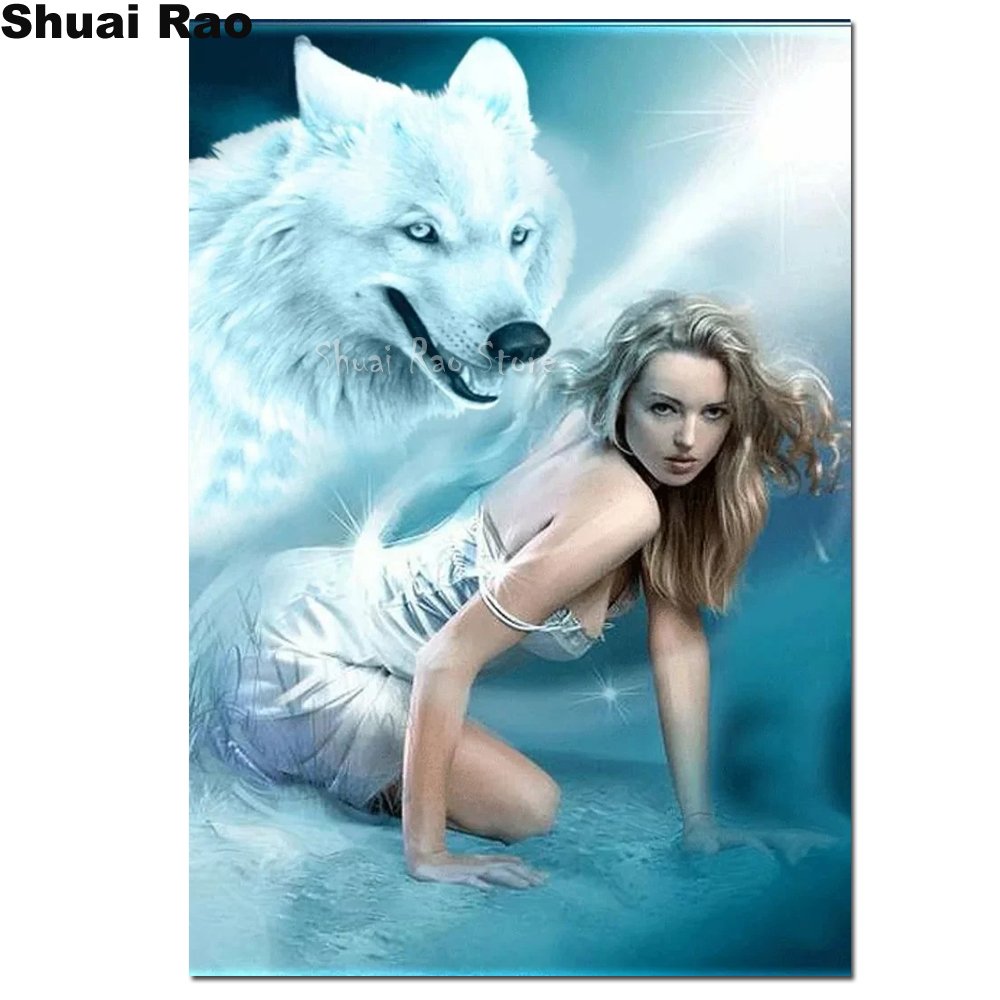 Красивая девушка с волком