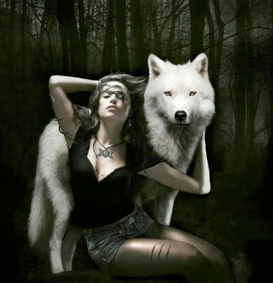 Девушка с волком