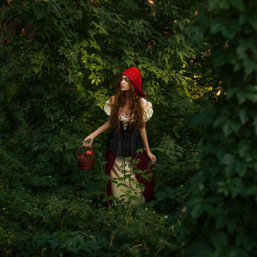 Красная шапочка Анна Ивженко