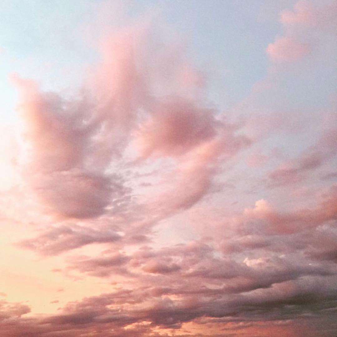 Пастельные облака