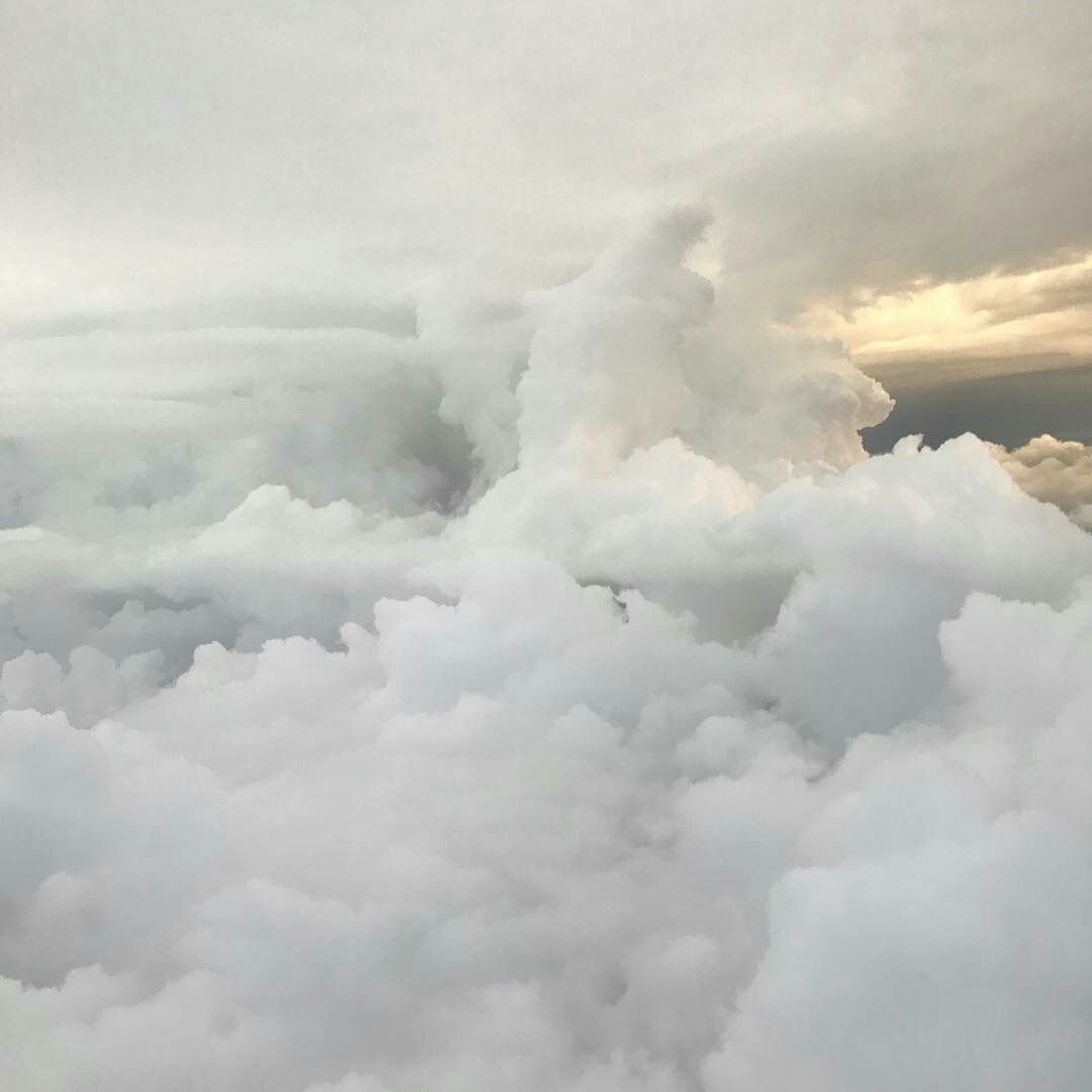 Серые облака