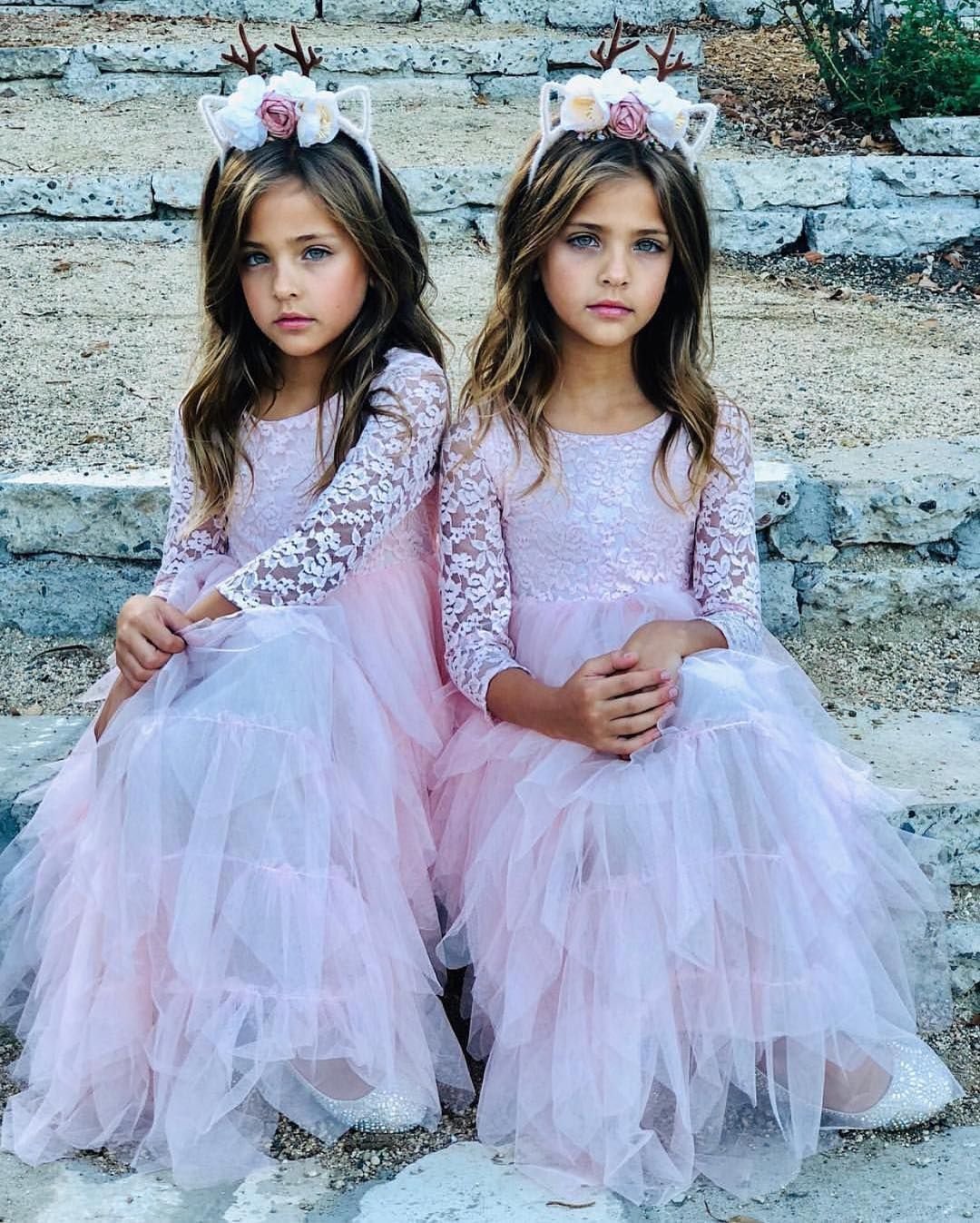 Близняшки Клементс