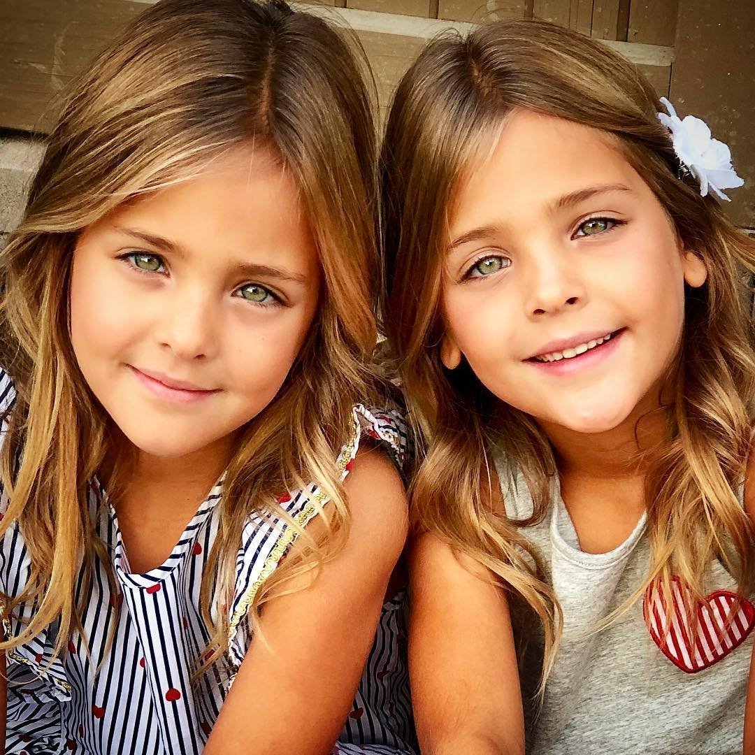 Самые красивые близняшки дети