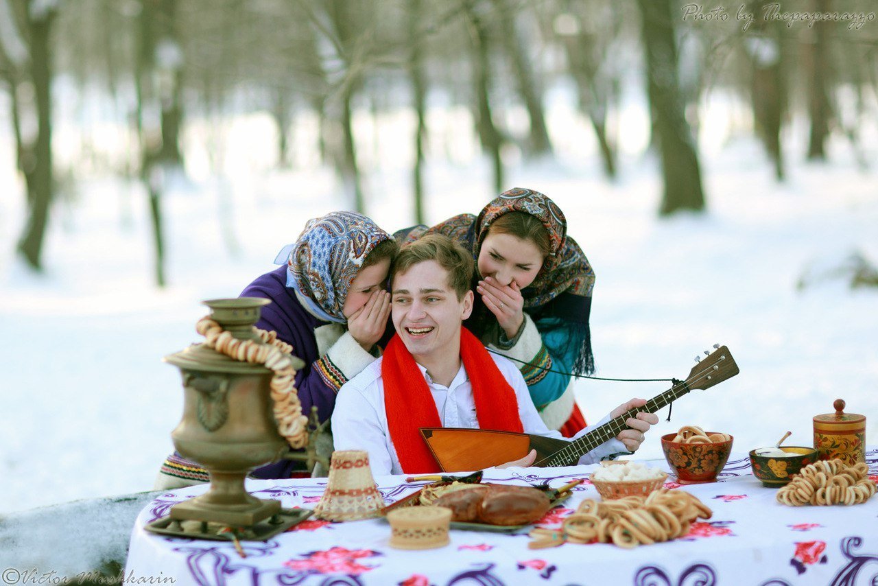 Масленица семейный праздник. Зимние гуляния. Традиционное русское чаепитие. Посиделки с блинами. Чаепитие с блинами.