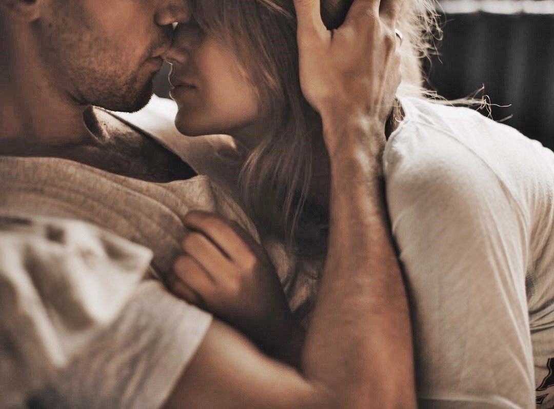 Обнимаю крепко