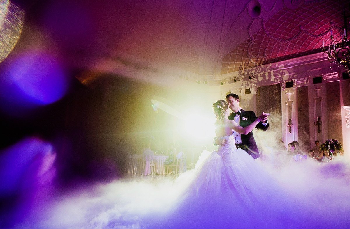 Танцуют вальс