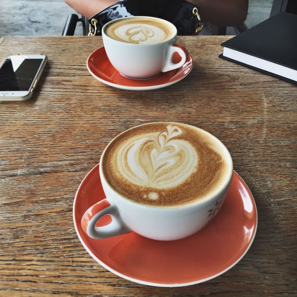 Кофейные чашки для кофейни