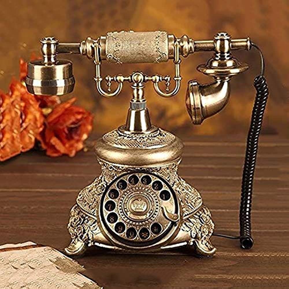 Винтажный телефонный аппарат