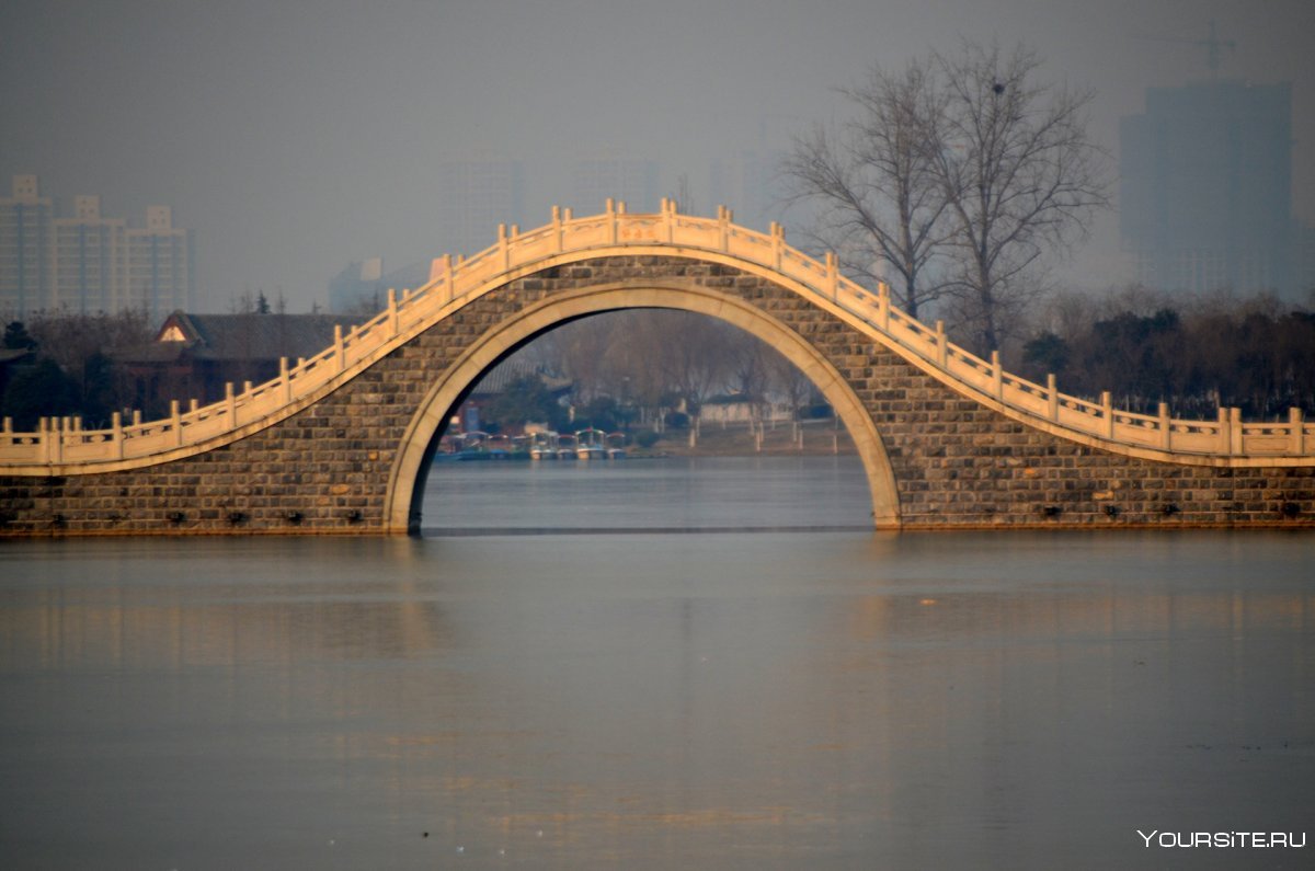 Параболическая арка свод моста