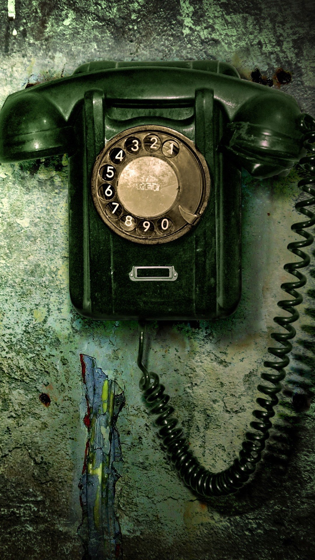 Старинный телефон