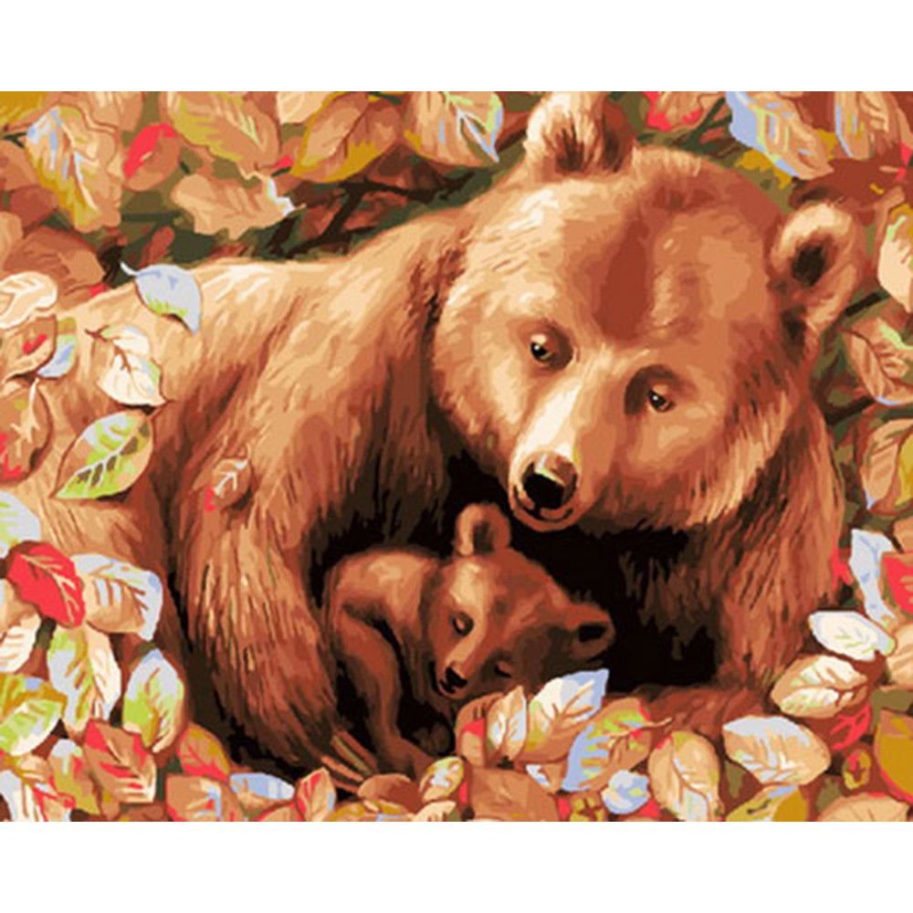 Медведь Гризли в берлоге