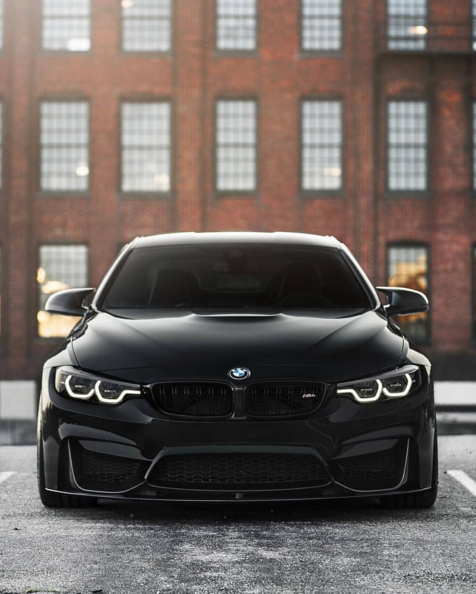 BMW m4 f82 Black