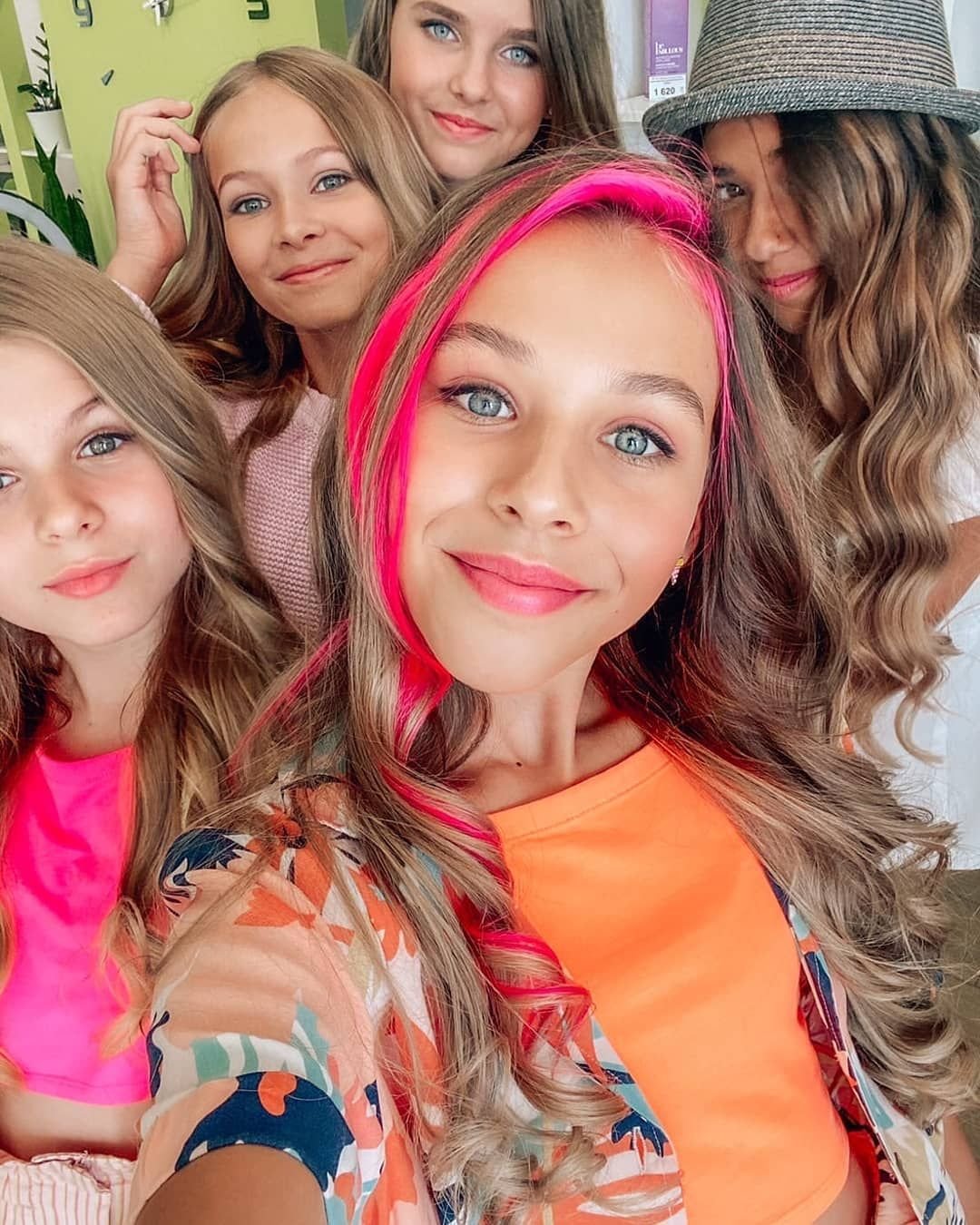 Милана Филимонова и Вики шоу