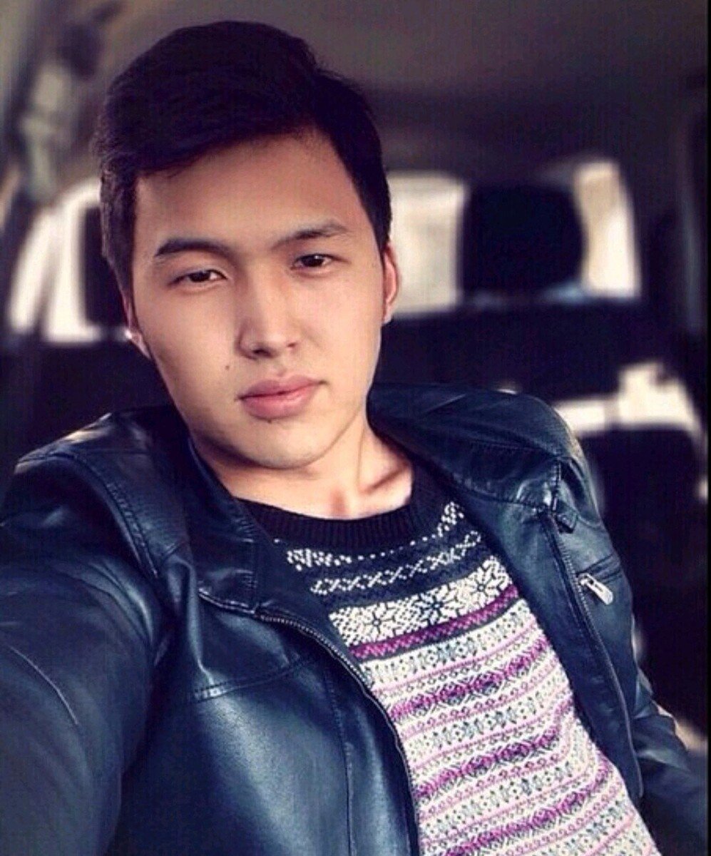 Данияр Сабуров