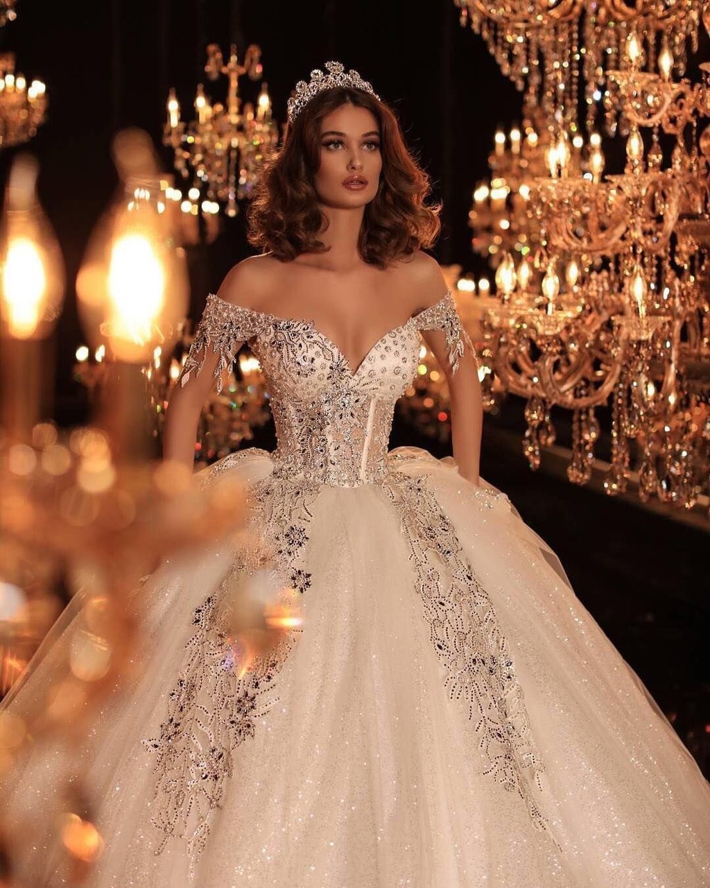 Платья Frida Xhoi XHEI принцесса