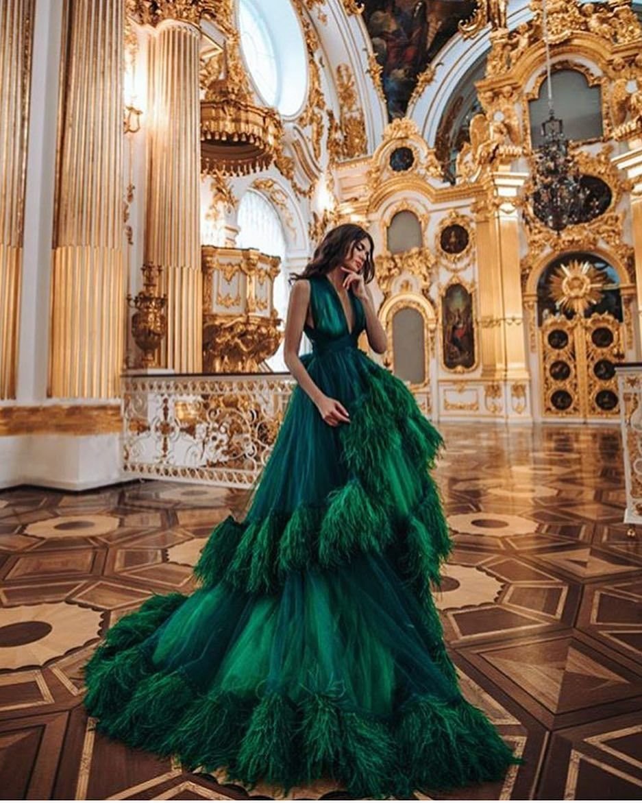 Frida Xhoi Королевские платья 2020