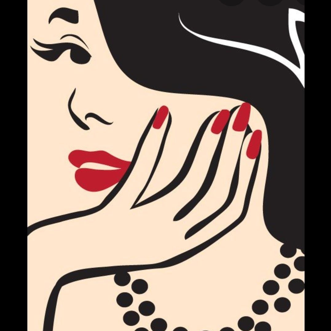 Силуэт девушки на ногтях