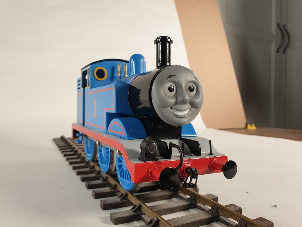 Паровоз Thomas & friends инерционный, gck93_fxx02