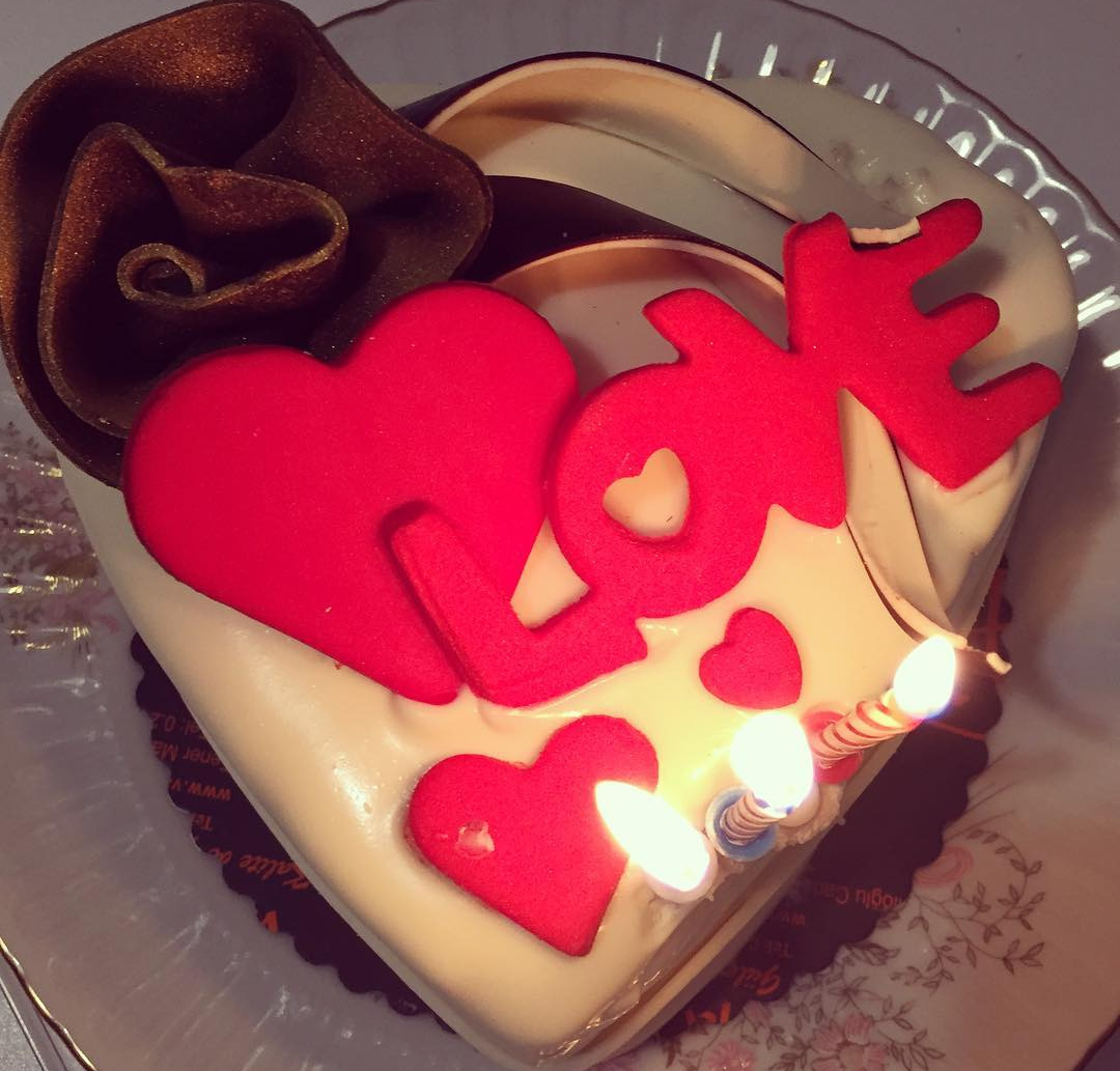 Оригинальные надписи на тортах