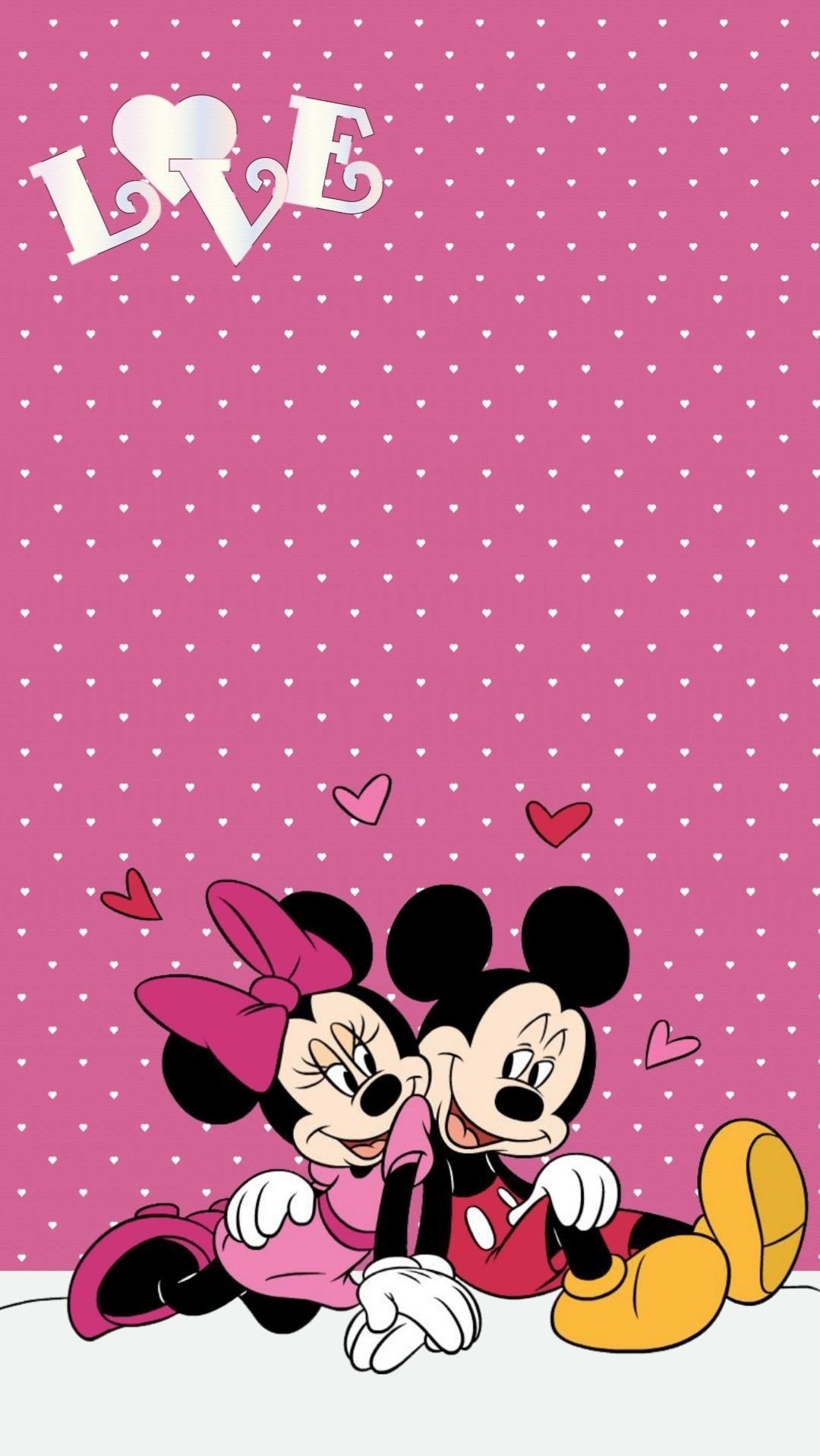 Заставка на телефон Микки Маус