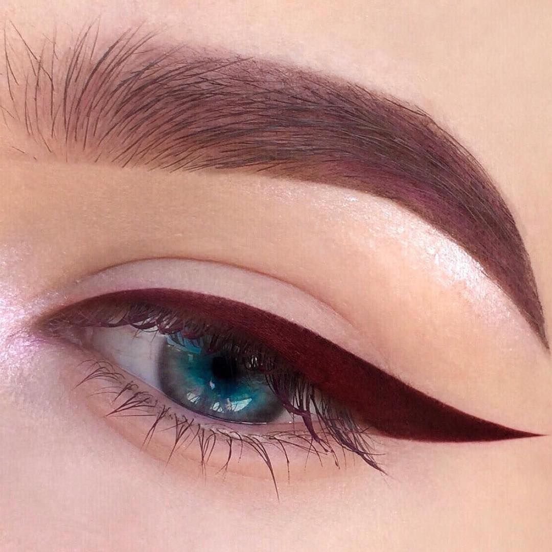 Макияж стрелки на глазах