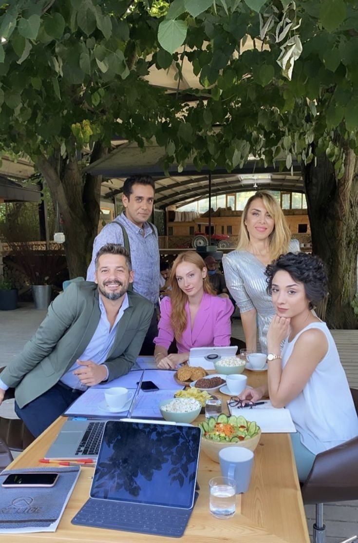 Эда Йылдыз помолвка