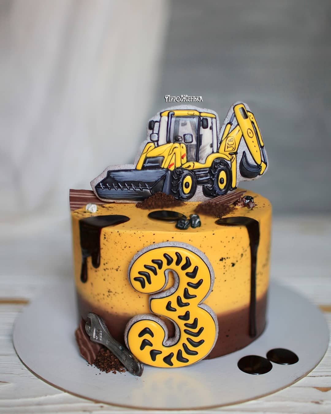 Торты с экскаваторами детские