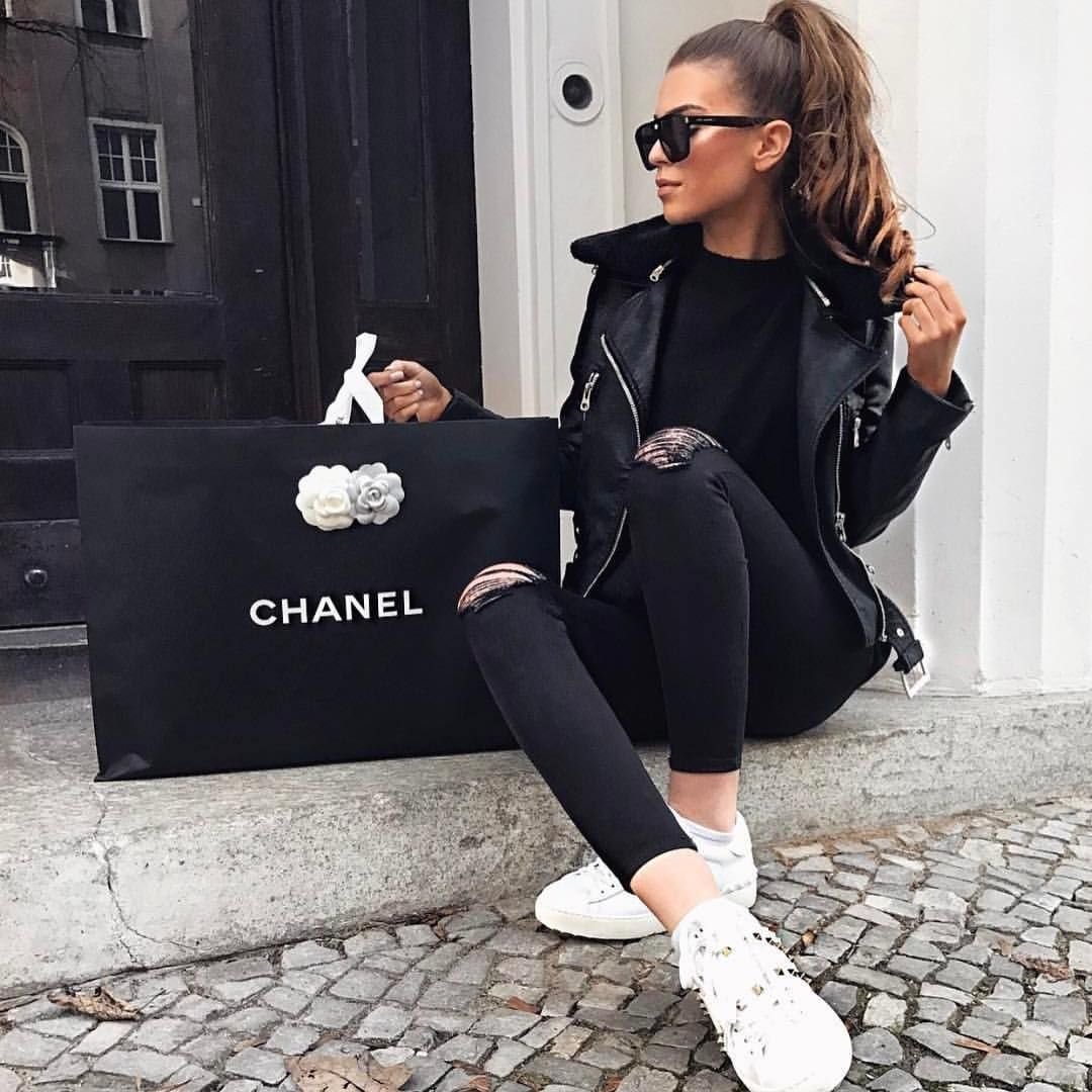 Девушка Шанель