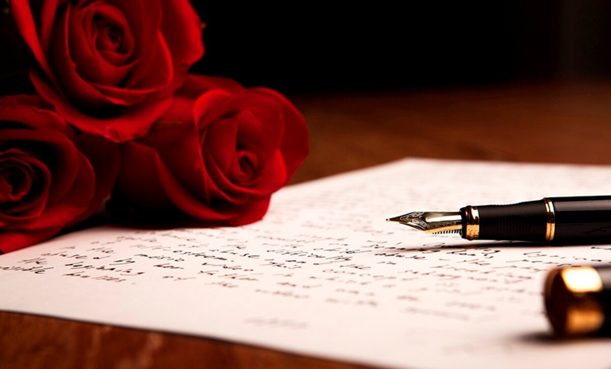 Роза перо и бумага