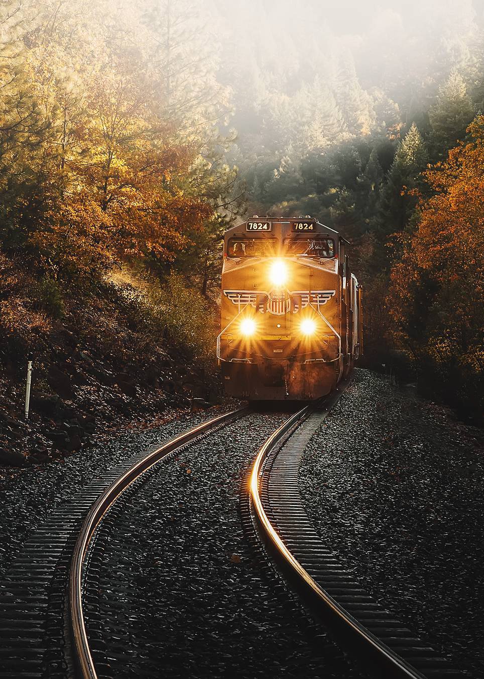 Уезжающий поезд