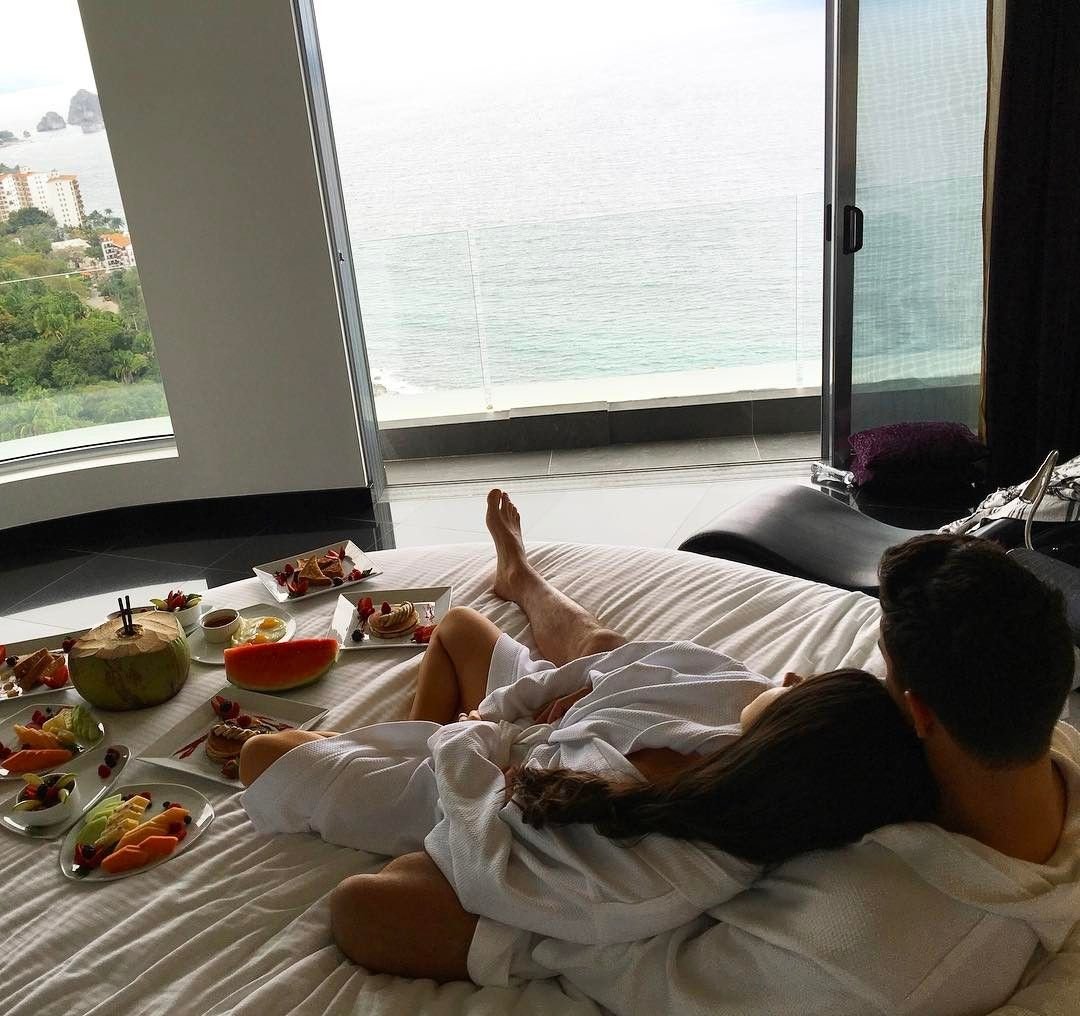 В постели с любимым мужчиной