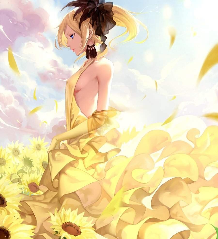 Аниме девушка в желтом платье