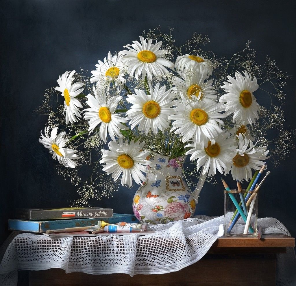 Ромашки в вазе