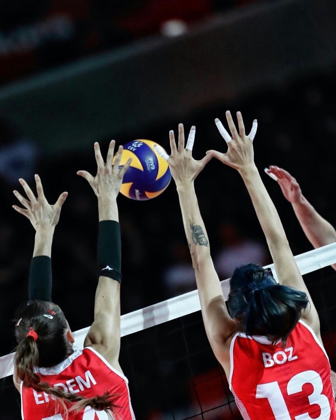 Мерьем боз волейбол