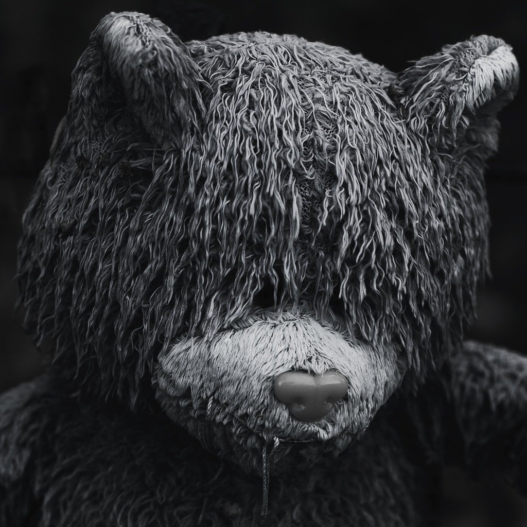 Грустная игрушка