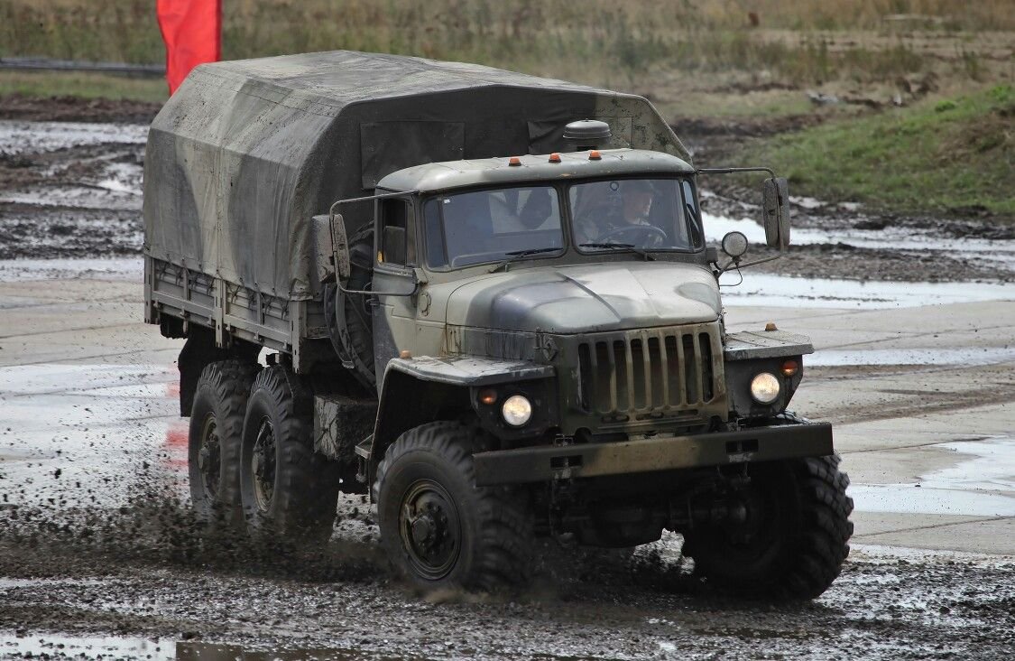 Урал 4320 армейский