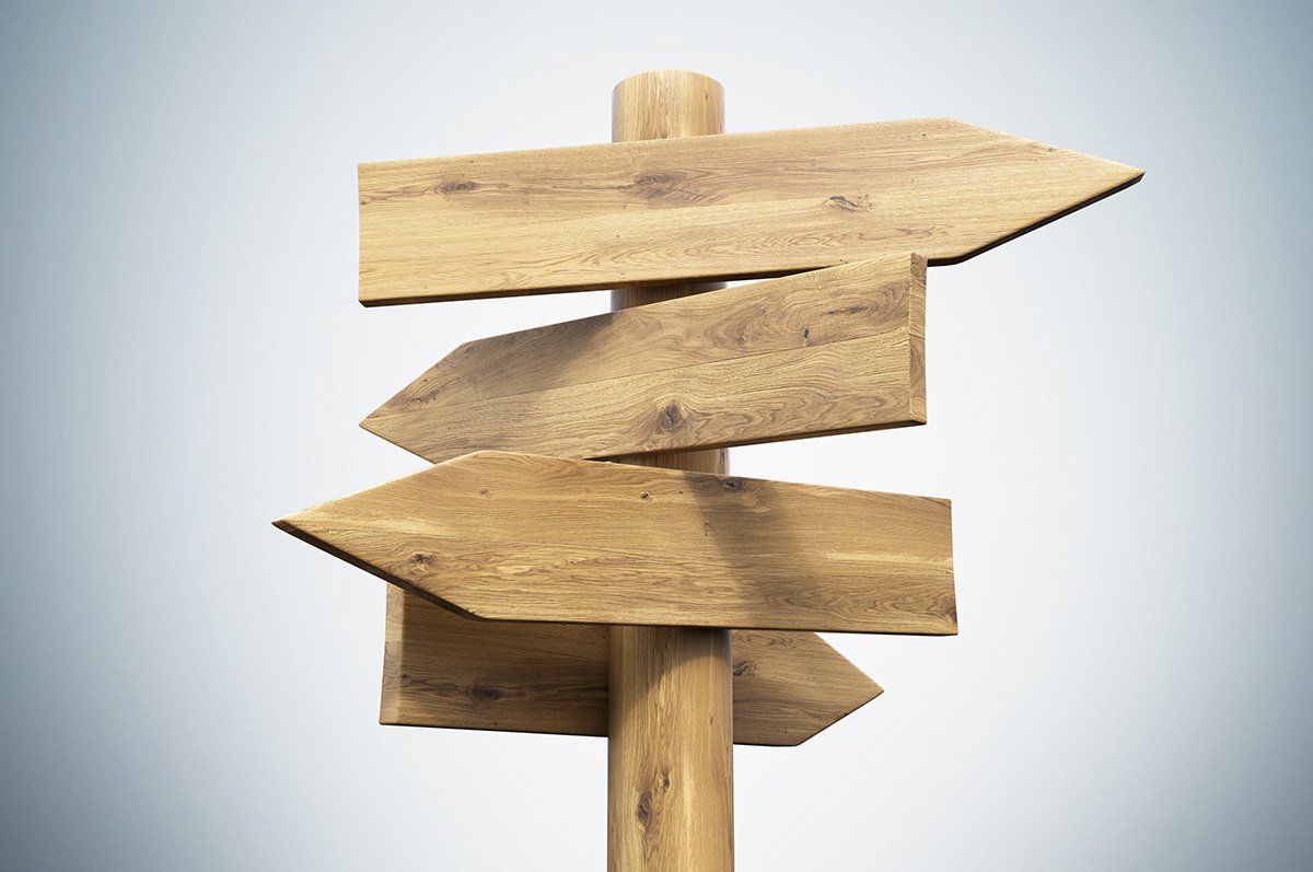 Деревянная табличка стрелка