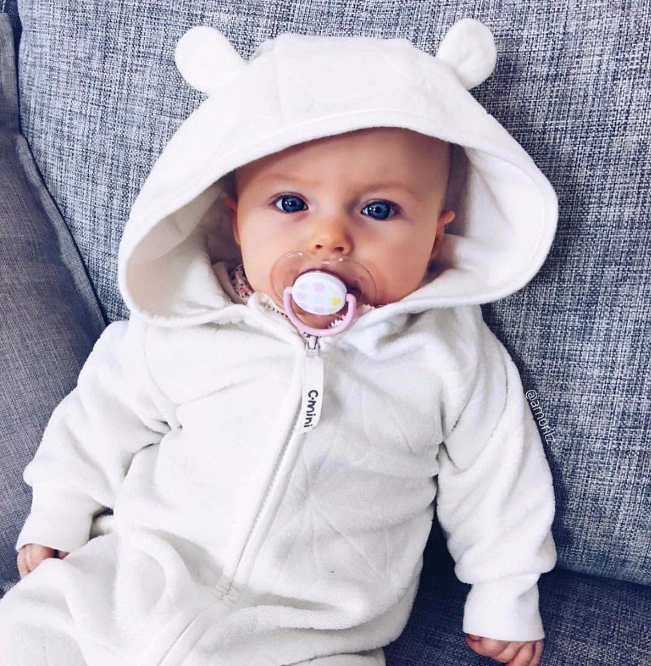 Маленький малыш