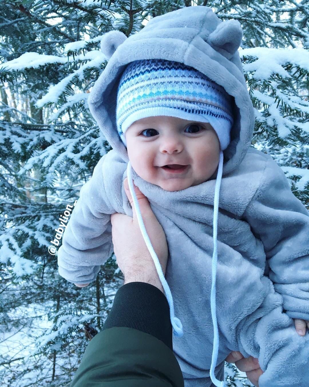 Красивые малыши мальчики