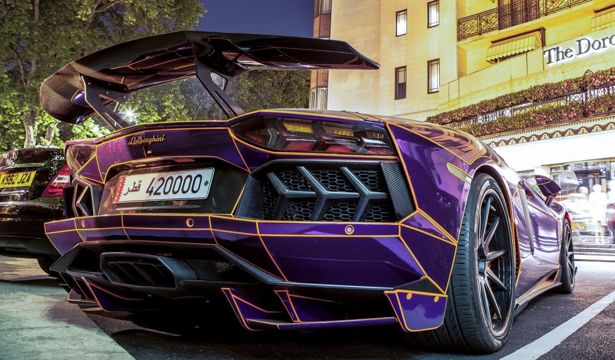 Lamborghini Aventador lp700-4 фиолетовый