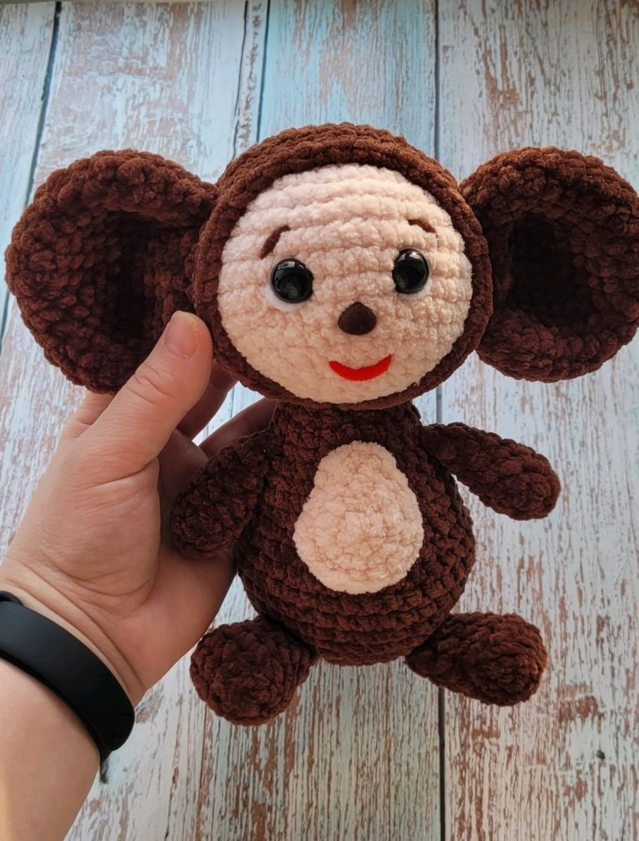 Вязаные игрушки Чебурашка