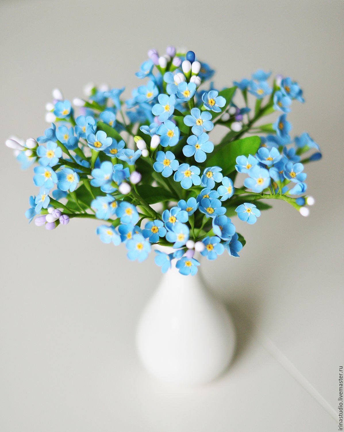 Букет незабудок