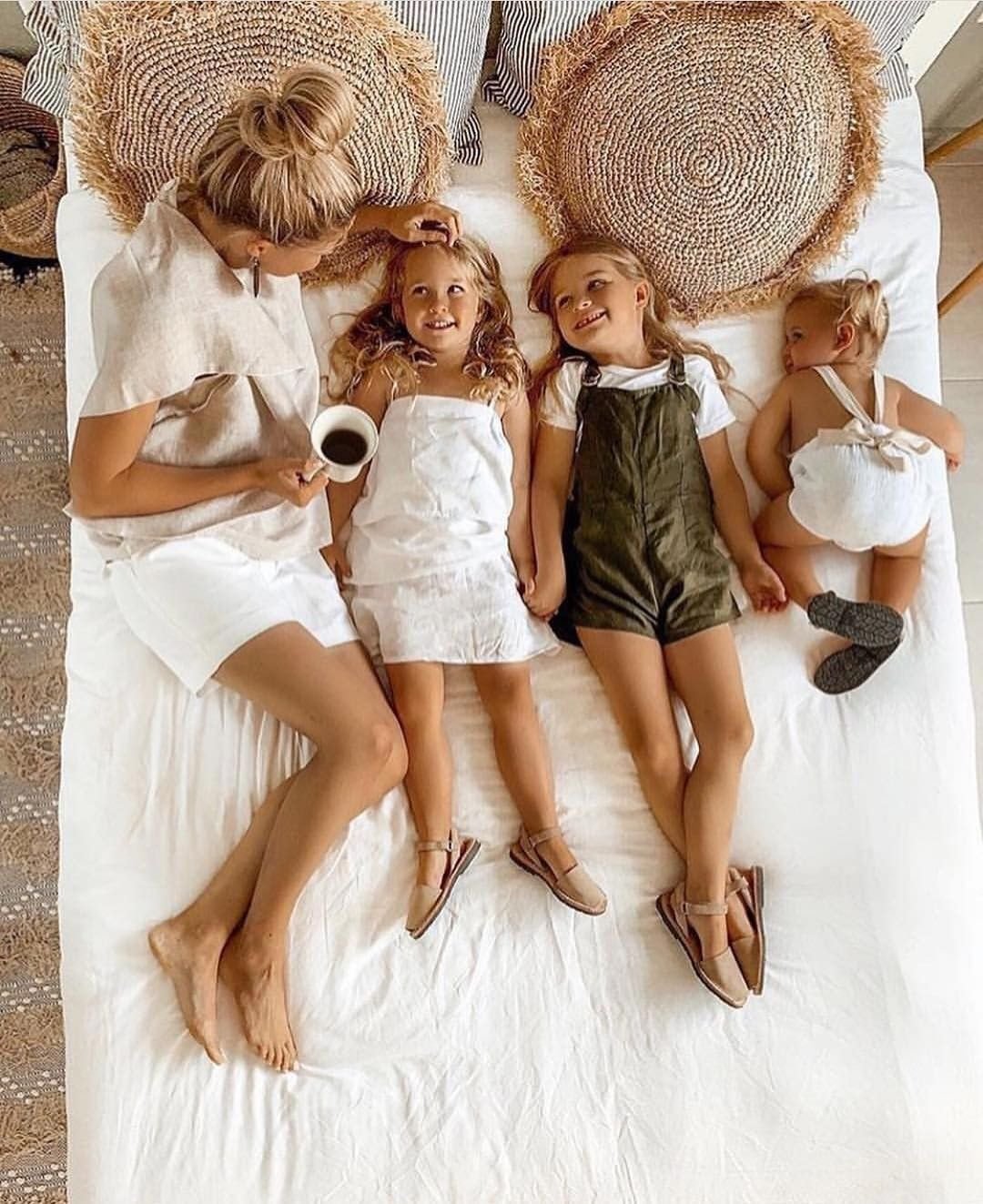 Фотосессия с тремя дочками