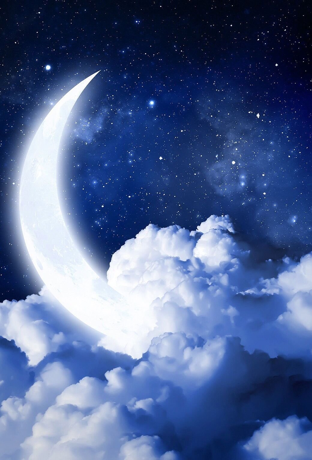 Полумесяц на небе