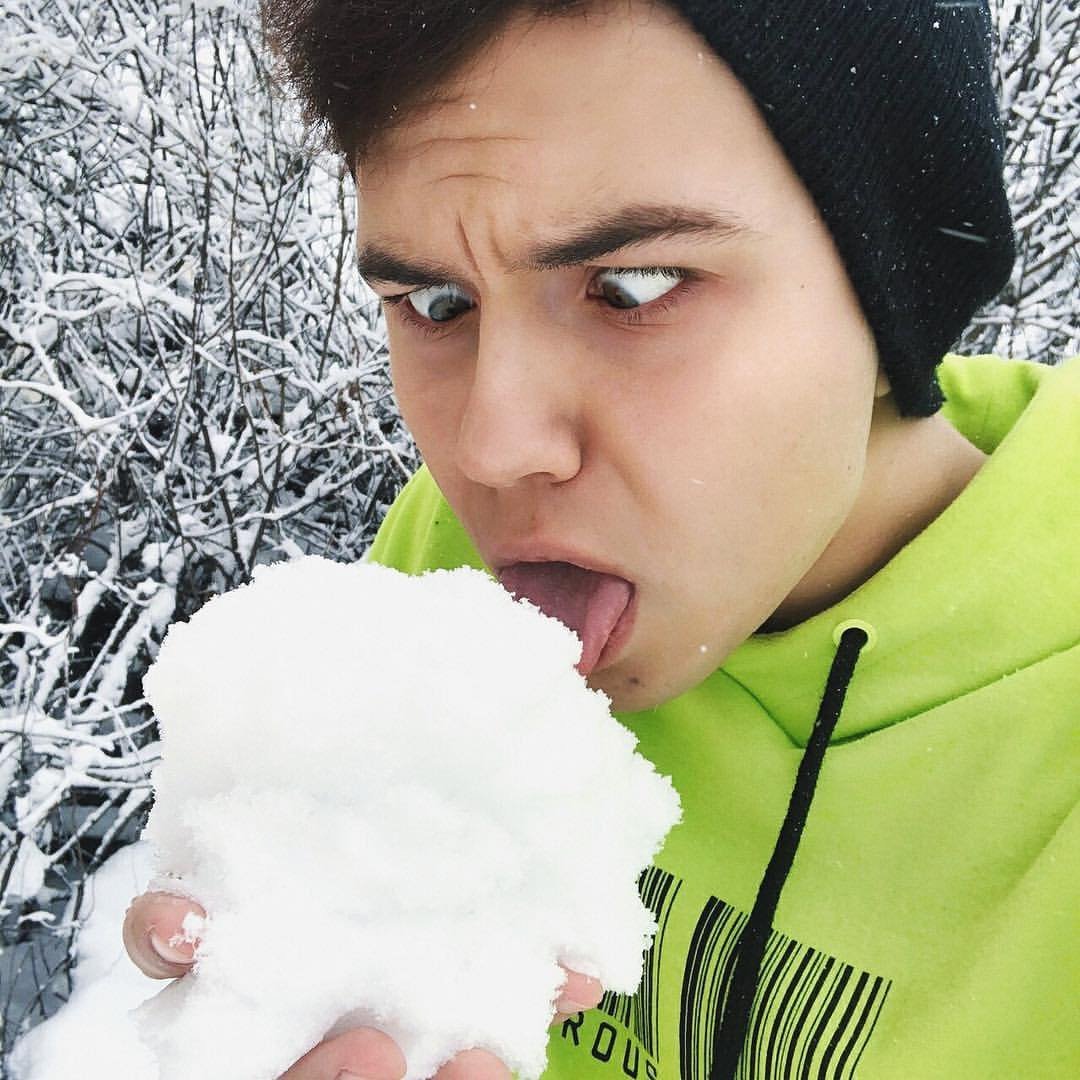 Антон Миллс Кел арт