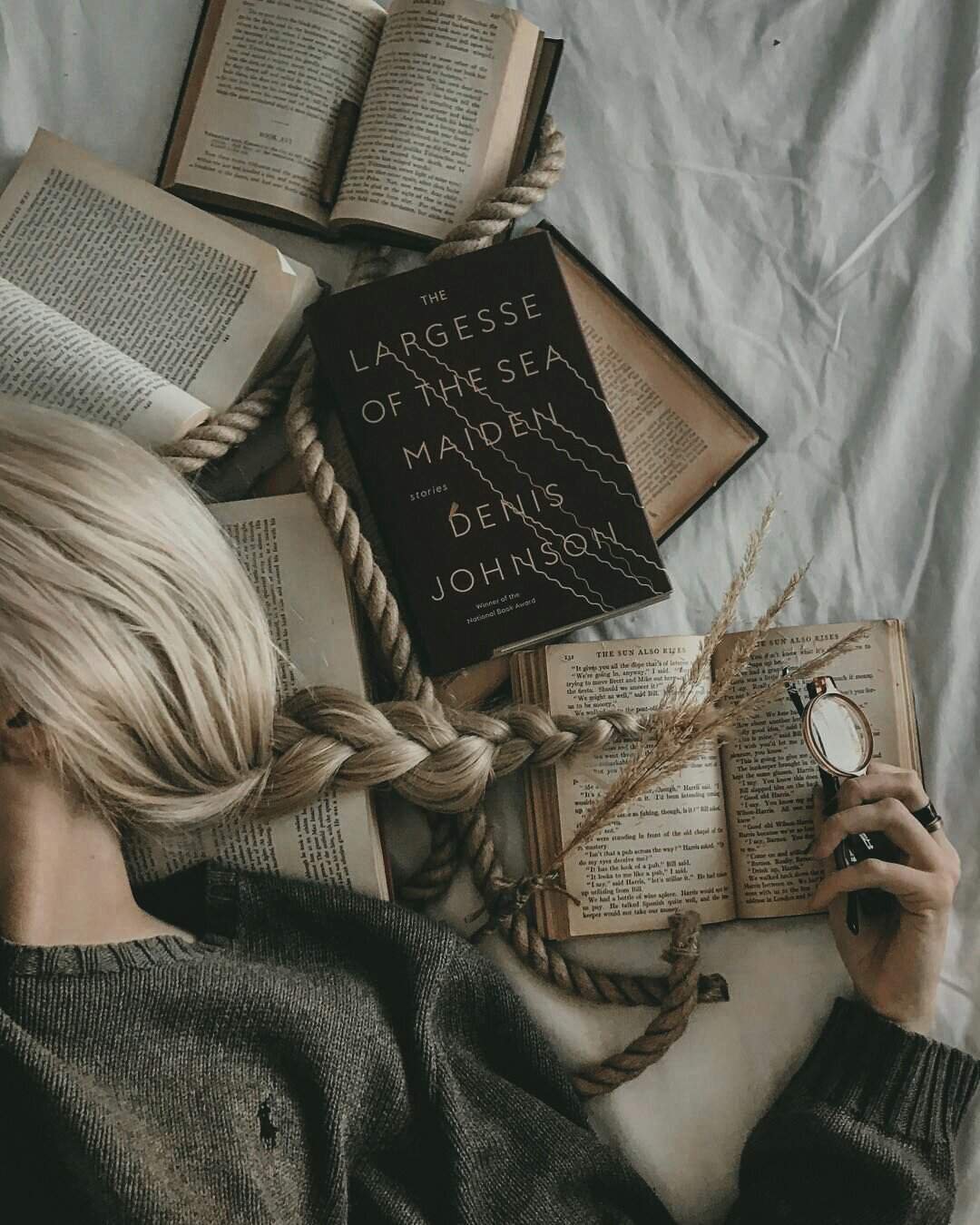 Фотосессия с книгами