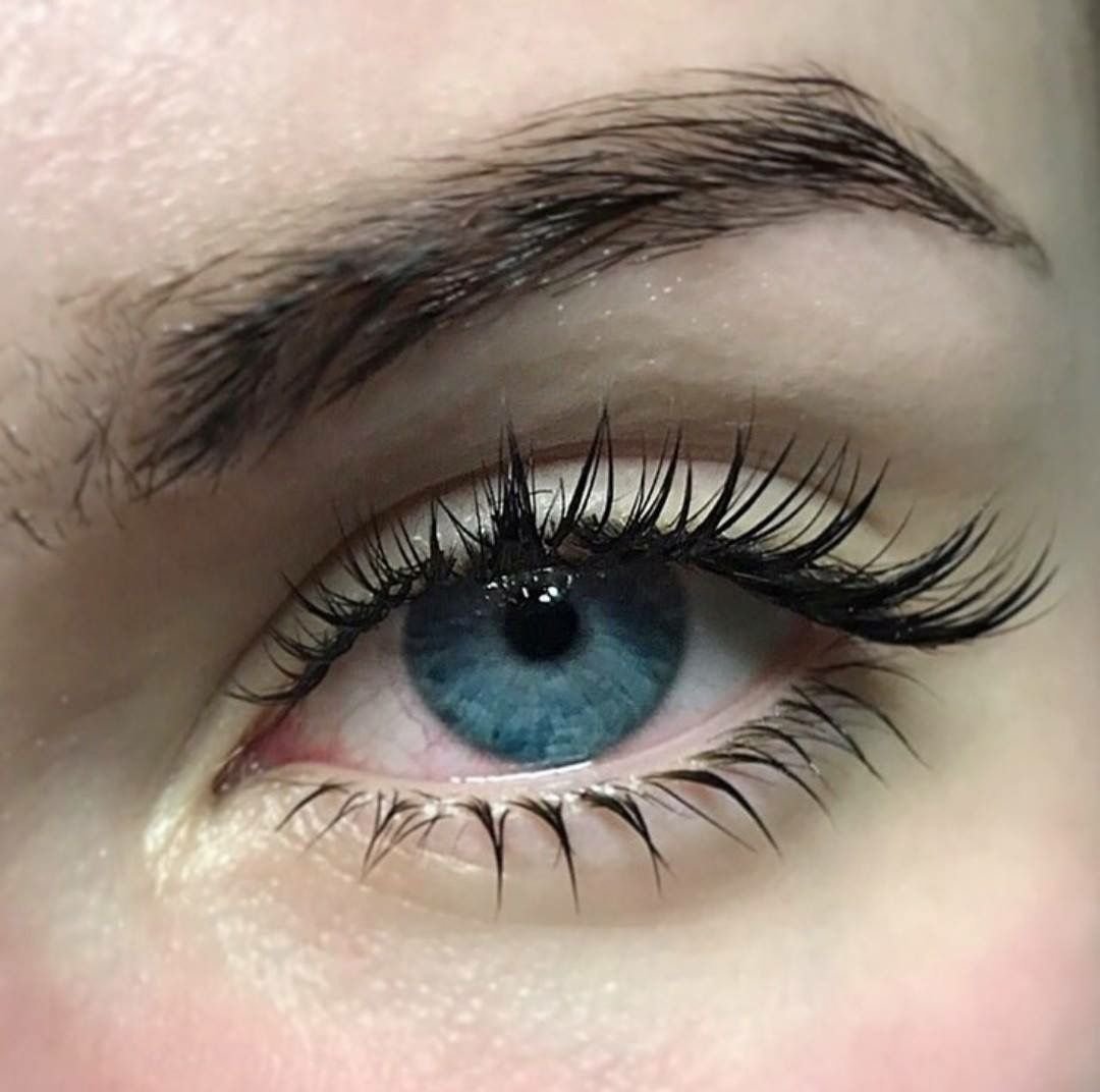 Голубые глаза Эстетика