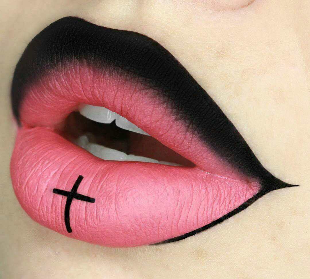 Необычные губы