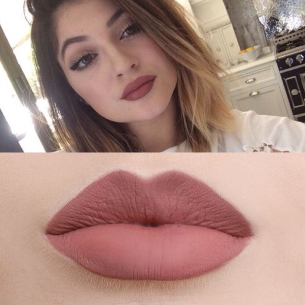 Кайли Дженнер Lips